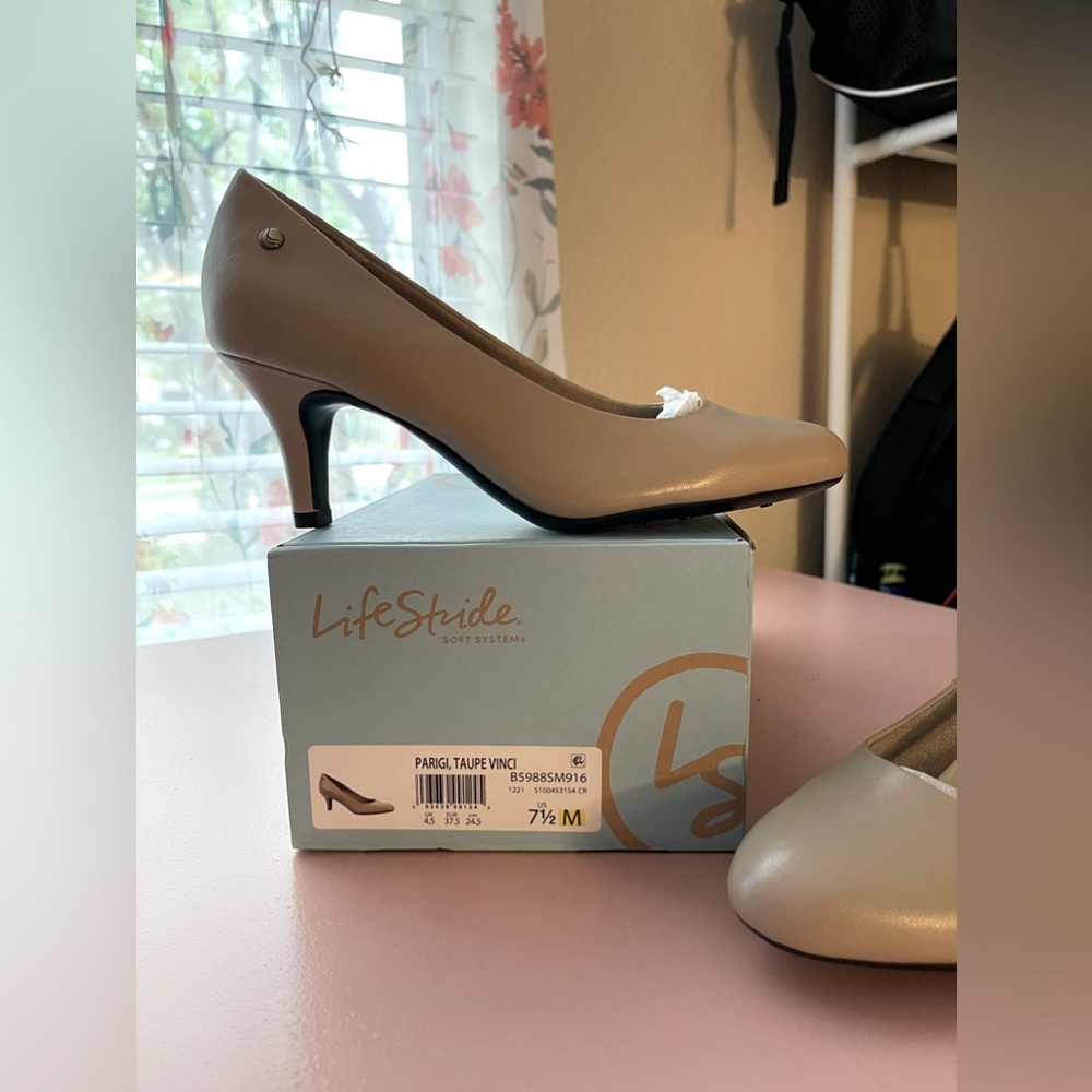 Life Stride Parigi pump